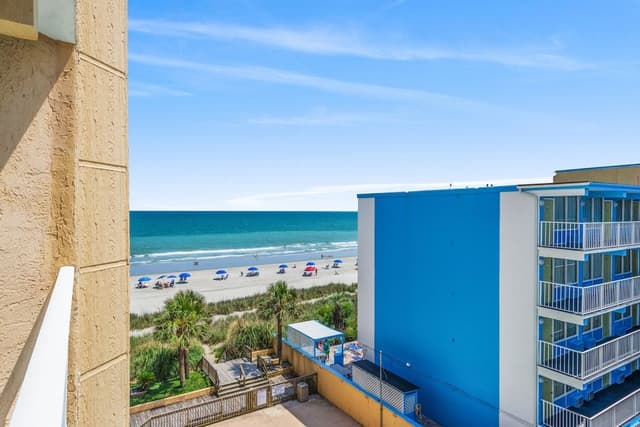 Suite, Partial Ocean View