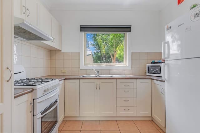 Standard Suite, Multiple Bedrooms, Non Smoking, Kitchen