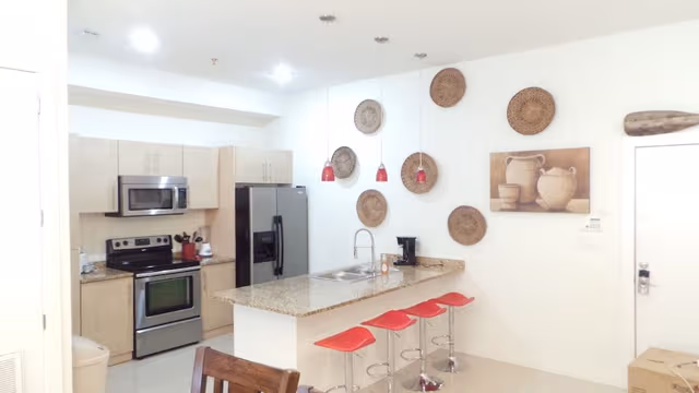 Luxury Condo, 2 Bedrooms