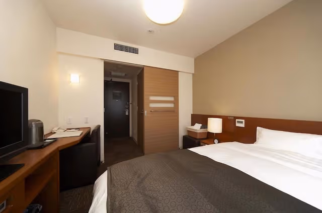 Smoking double room (14.4sqm)