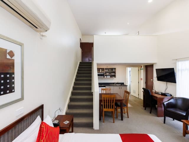 Family Split Level, One Bedroom, Non Smoking, Kitchenette