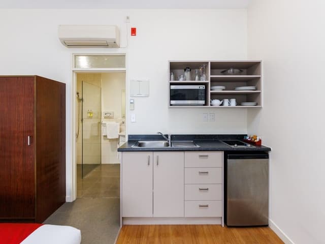 Standard Studio, Non Smoking, Kitchenette (Studio Twin Shower)