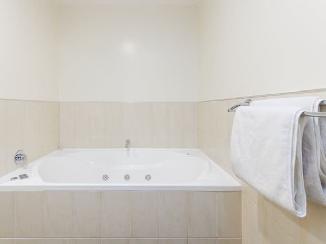 Standard Suite, 1 Bedroom, Non Smoking, Kitchenette