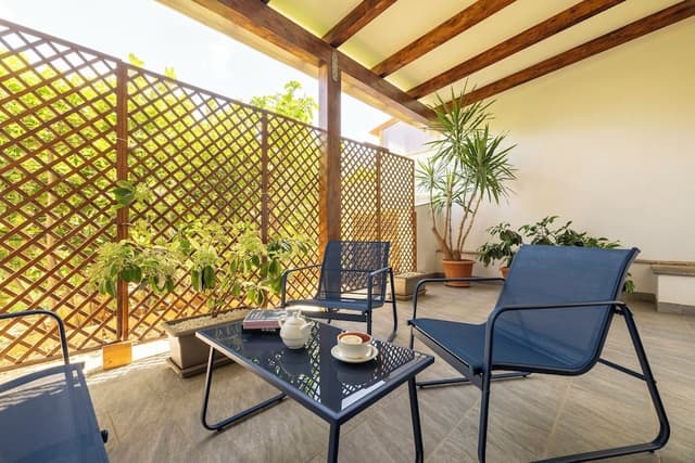 Suite, 2 Bedrooms, Garden View
