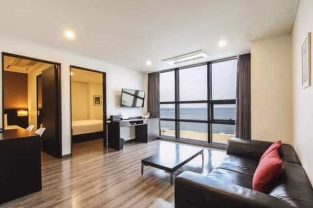 Family Suite with Living Room
