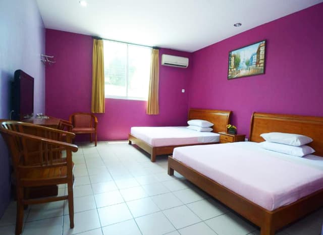 Family Room - 2 x Double bed