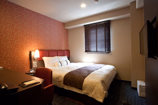 Double Room (Smoking)