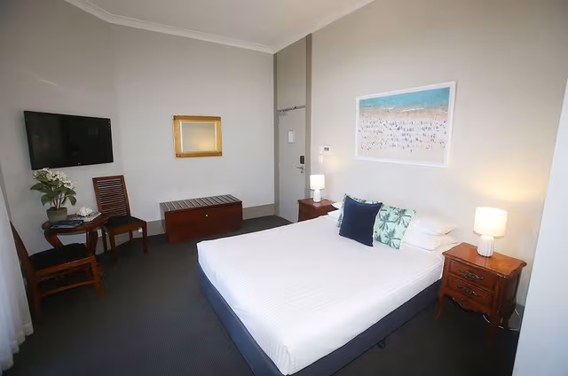 Standard Queen Room with Private Balcony Ocean Views