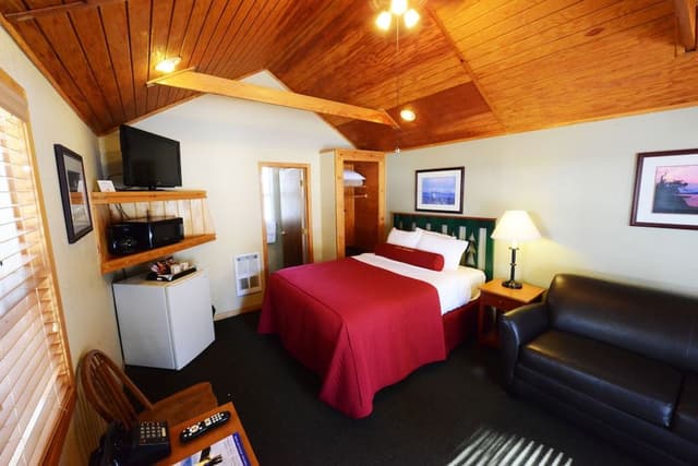 Studio Cabin