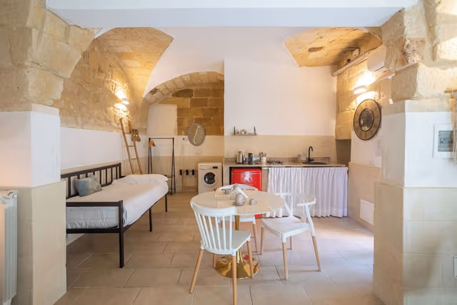 Deluxe Studio Suite, Multiple Beds