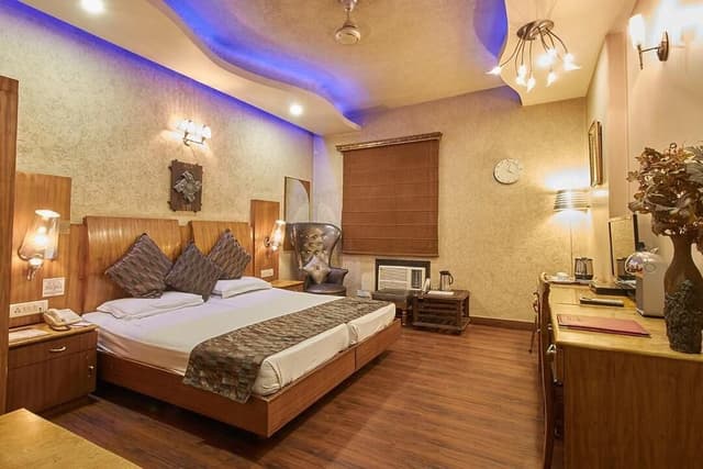 Superb Room