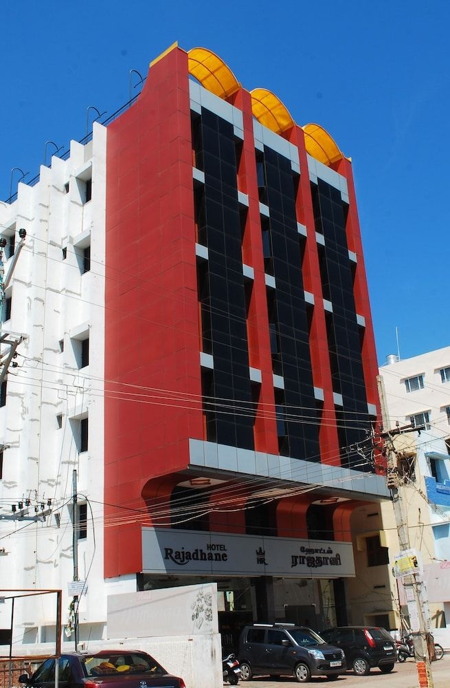 Hotel Rajadhane1