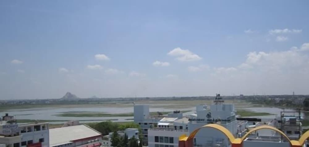 Hotel Rajadhane0