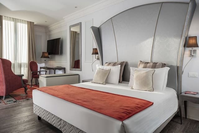 Deluxe Double Room Single Use