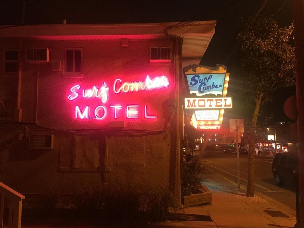 Surfcomber Motel3