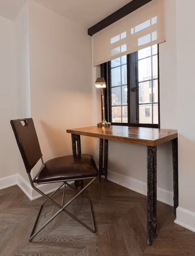 Luxe Queen Room