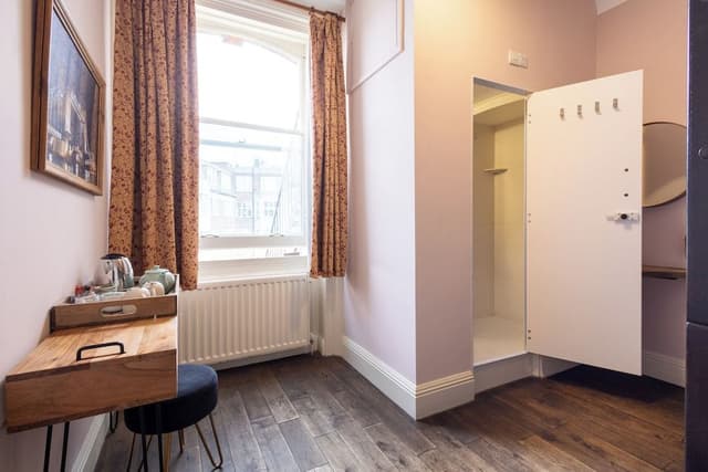 Triple Ensuite Room