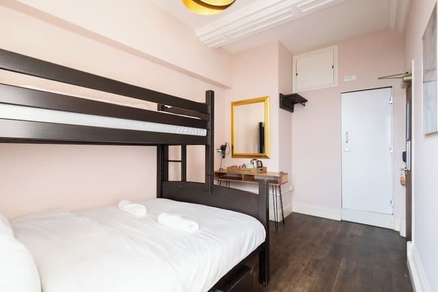 Triple Ensuite Room