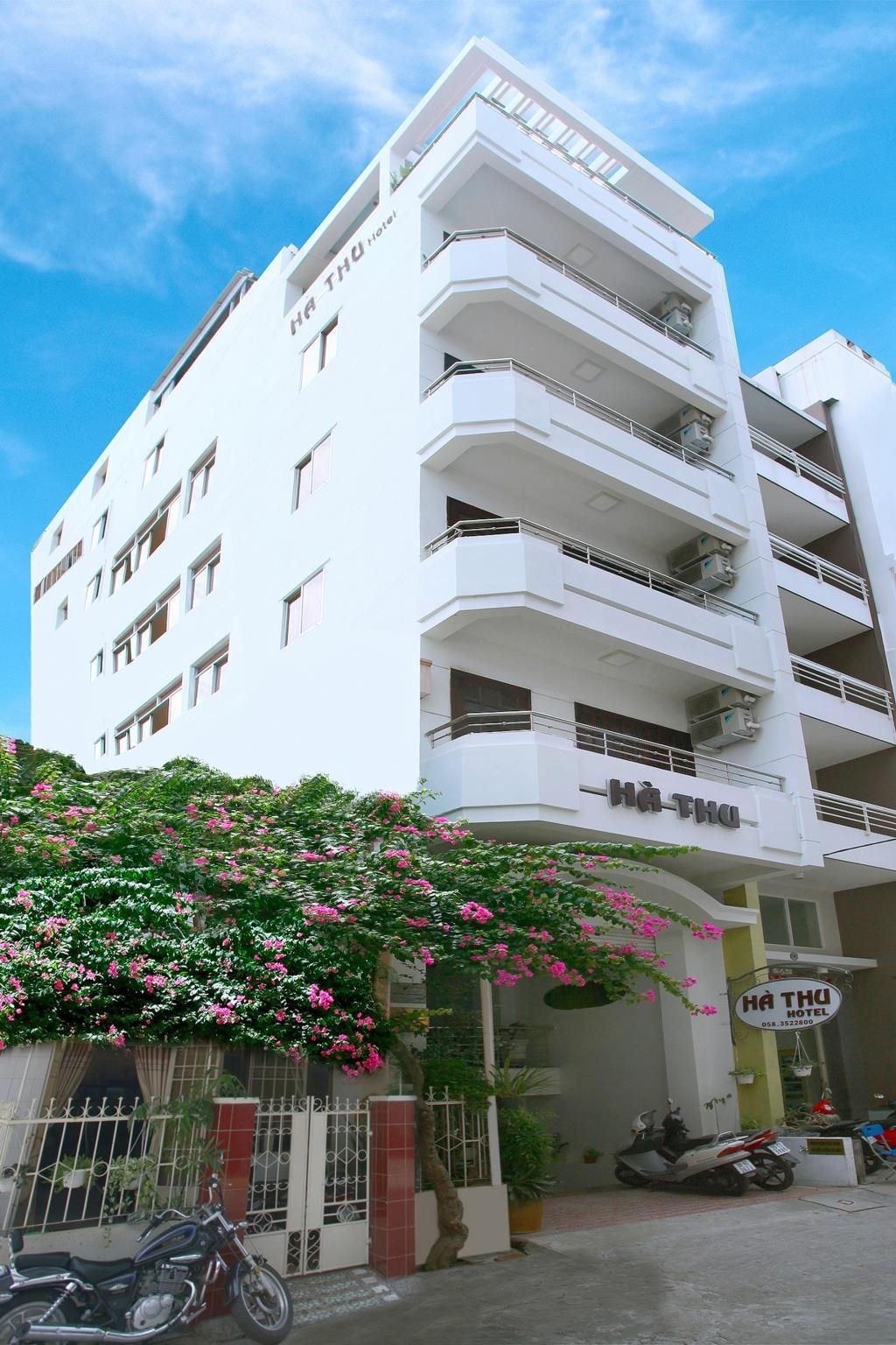 โรงแรมฮาทู (Ha Thu Hotel)0
