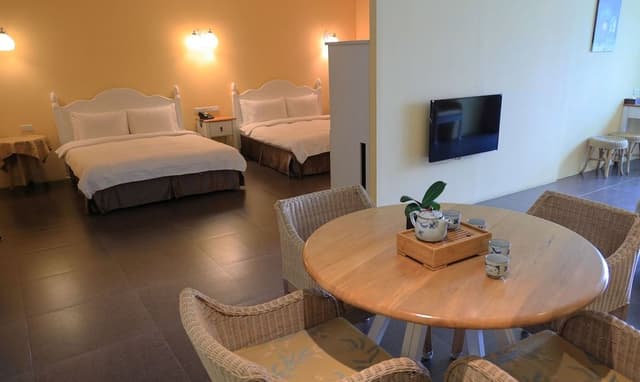 Superior Quadruple Room, Ocean View (Room5)