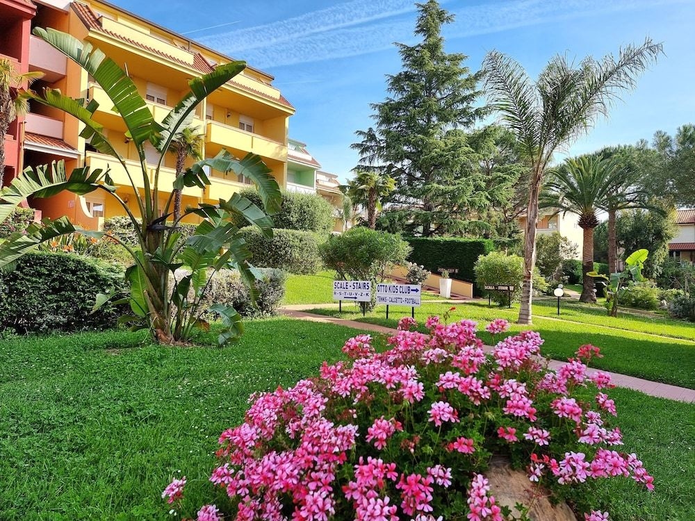 Loano 2 Village Residence Hotel2