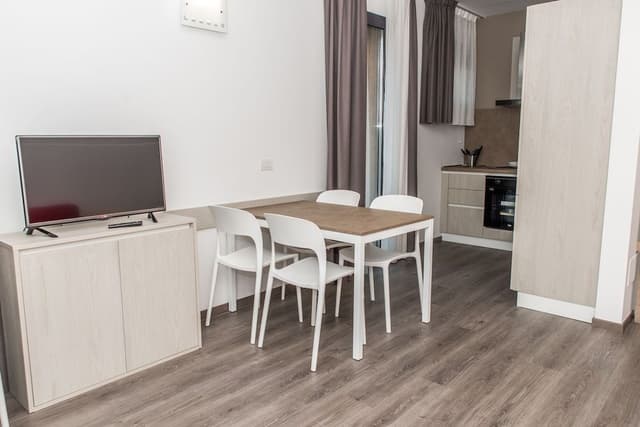 Apartment, 1 Bedroom, Balcony, Lake View