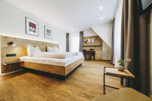 Double Room, Balcony