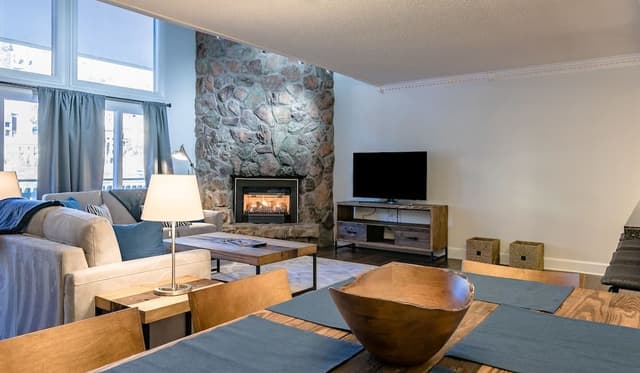 Condo, 2 Bedrooms, Kitchen, Valley View