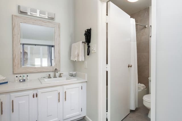 Condo, 2 Bedrooms, Kitchen, Valley View