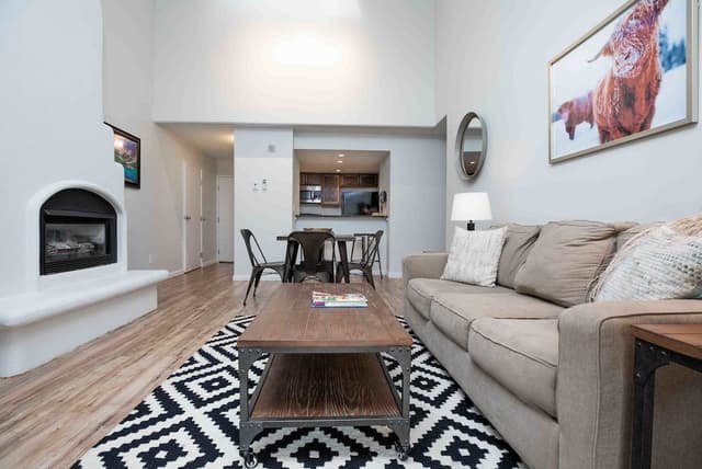 Condo, 2 Bedrooms, Kitchen, Mountain View