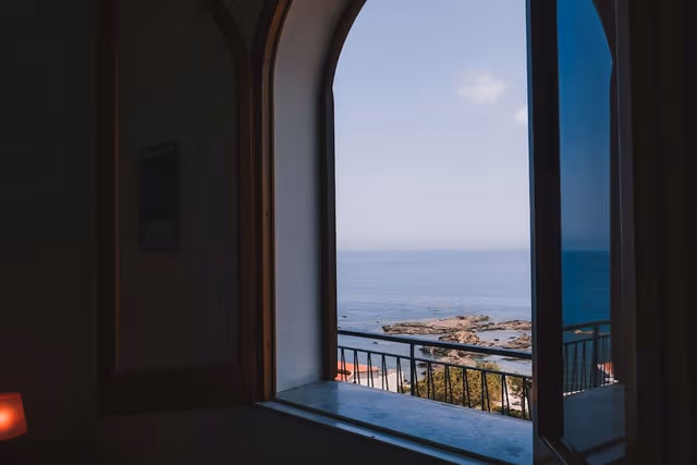 Standard Double or Twin Room, 1 Bedroom, Partial Ocean View