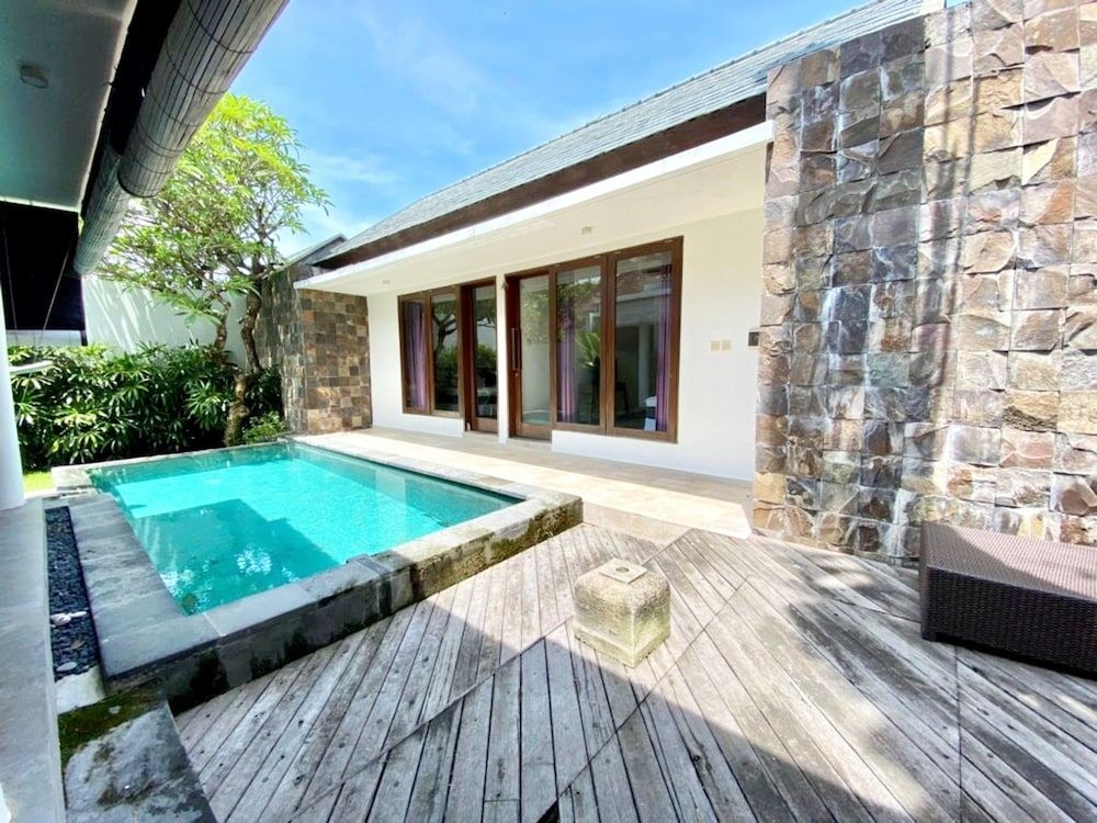 Omatha Village1