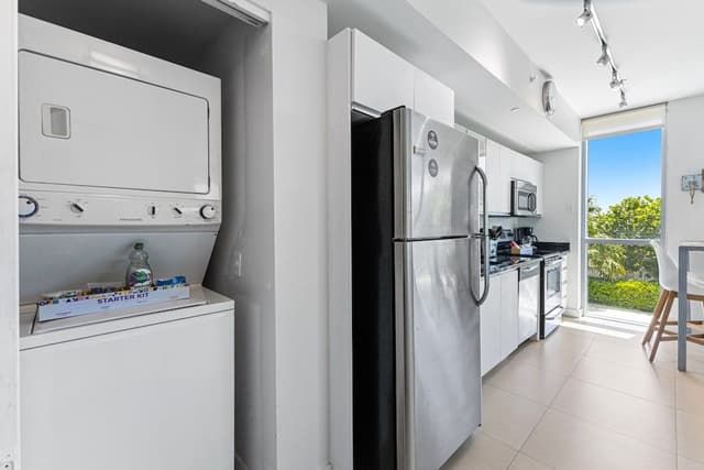 Superior Apartment, 1 Bedroom, Balcony, Pool View