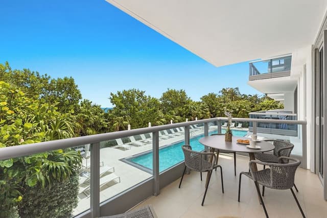 Superior Apartment, 1 Bedroom, Balcony, Pool View