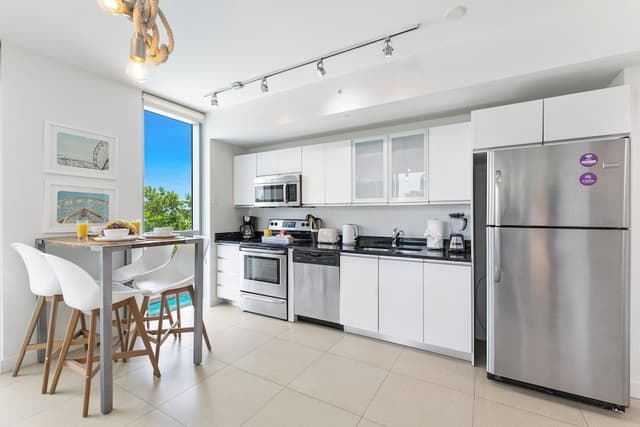 Superior Apartment, 1 Bedroom, Balcony, Pool View