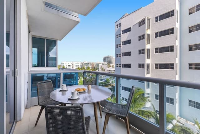 Standard Apartment, 1 Bedroom, Balcony, City View