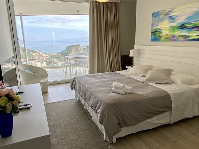 Premium Apartment, Terrace, Sea View