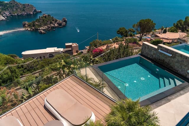 Luxury Apartment, Private Pool, Sea View