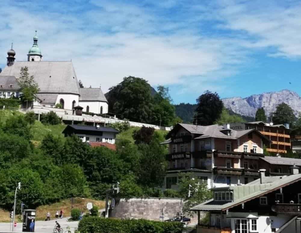 Bauernhof am Fusse des Untersbergs Vorderstiedler Bauernhof am Fusse des Untersbergs Vorderstiedler