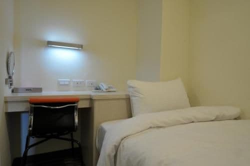 Single Superior Room No Window