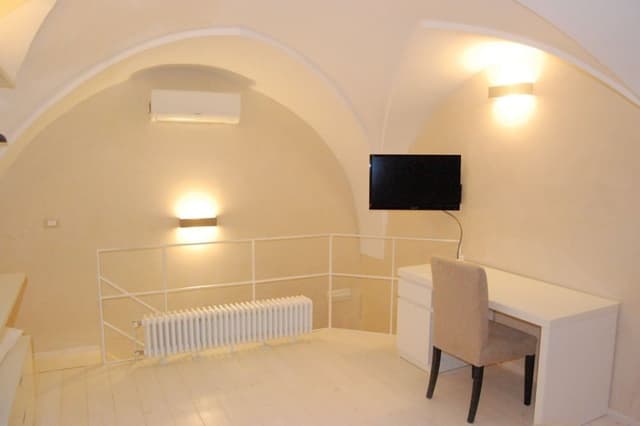 Apartment (2 Levels - 3 people)