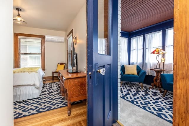 Regatta Room