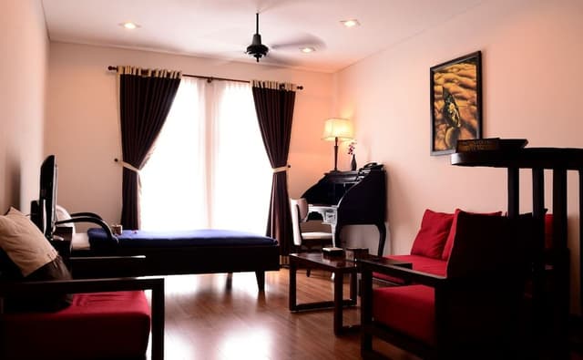 Main Suite