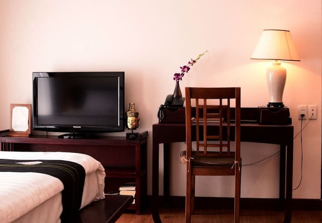 Suite, City View