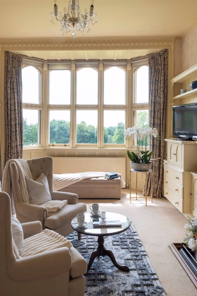 Luxury Suite