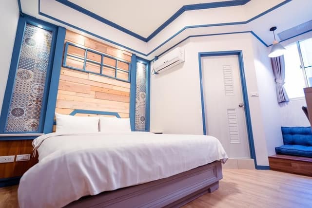 1 Double Bed