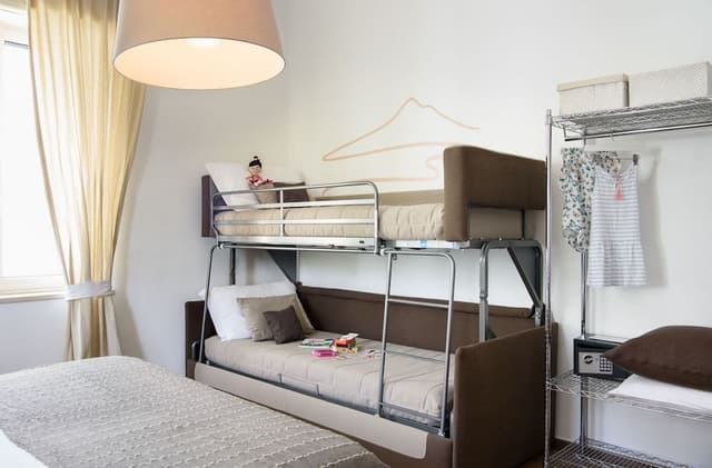 Family Room, Multiple Beds