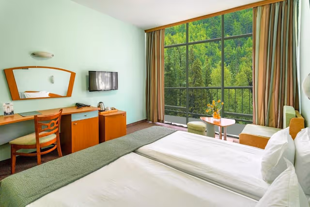 Twin Room with Balcony and Park View - Free Beach Package