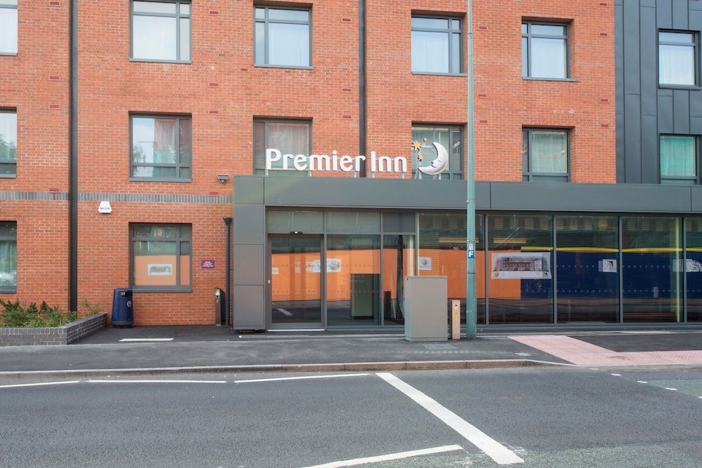 Premier Inn Lichfield City Centre1