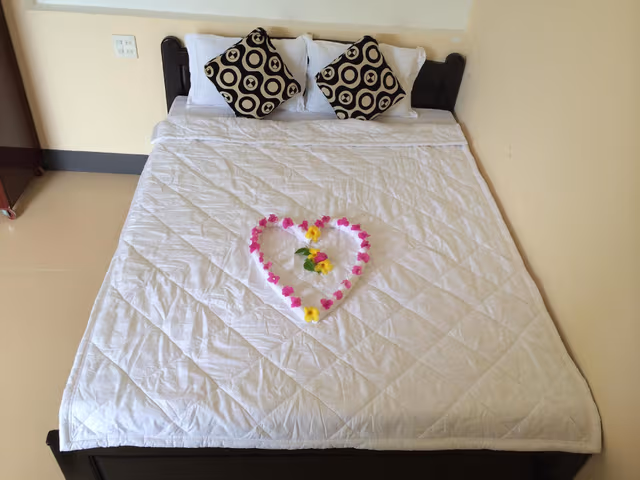 Deluxe Double Bed